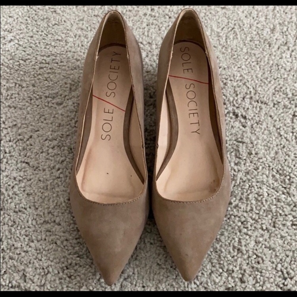 sole society nude pointy toe with chunky heel